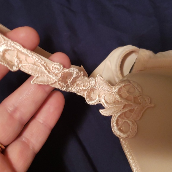 Simone Perele UW bra - Picture 2 of 7